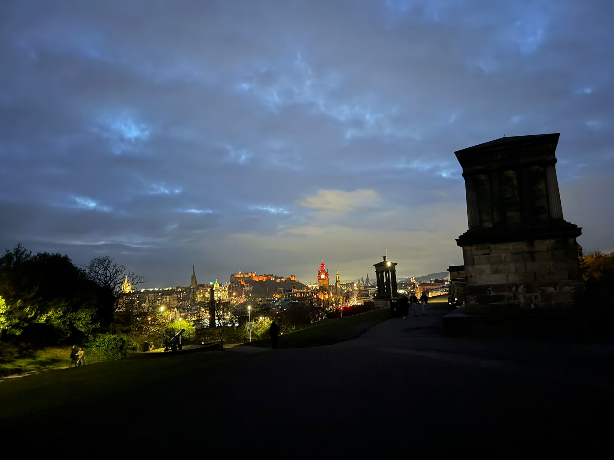 Edinburgh skyline in quiet contemplation